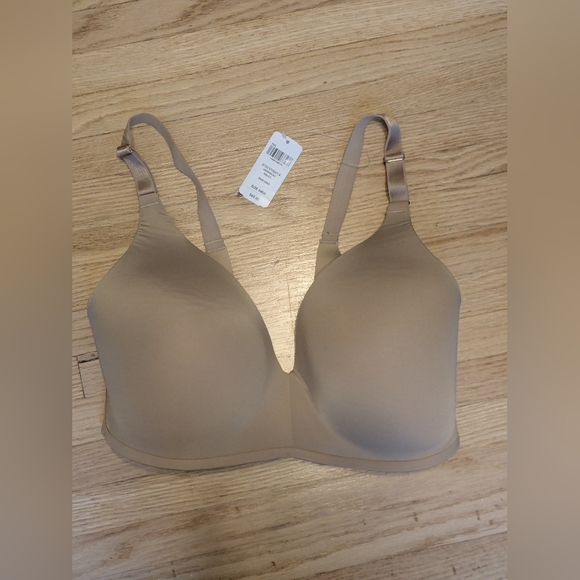 Soma Vanishing 360 Wireless Bra - Picture 2 of 4